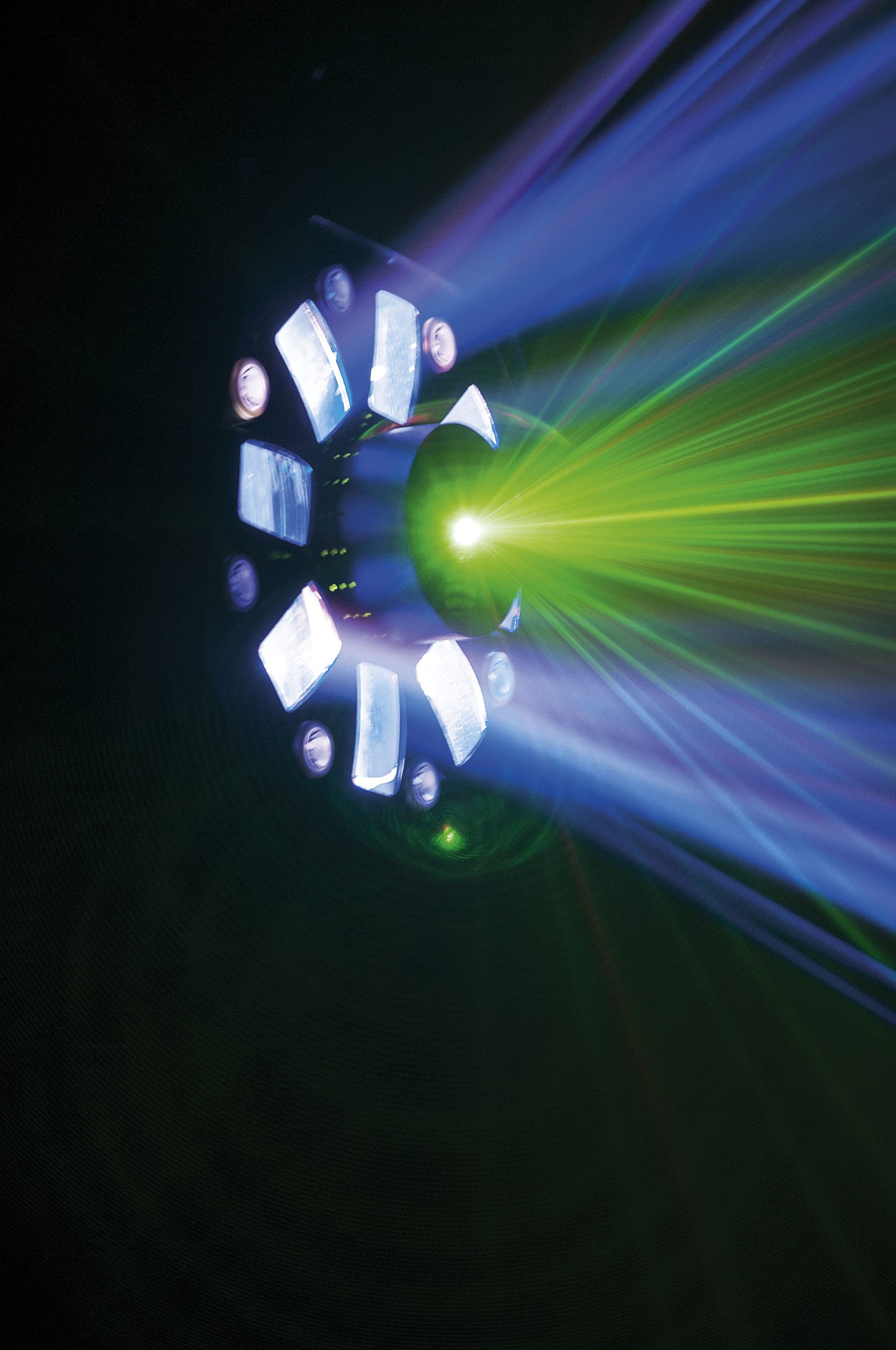 Showtec Dominator - Image 9