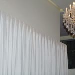 Showtec Drapecurtain Medium Gloss Sati Pleated White - Image 4
